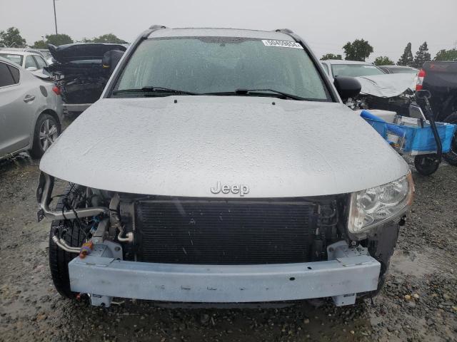 1J4NF5FB2BD282349 - 2011 JEEP COMPASS LIMITED SILVER photo 5