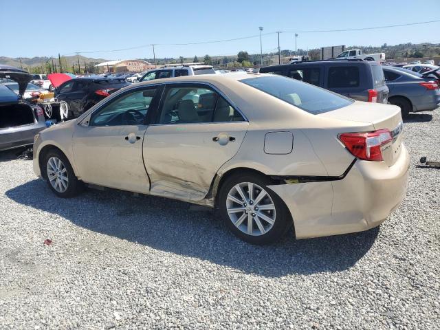 4T1BK1FK9CU511300 - 2012 TOYOTA CAMRY SE GOLD photo 2