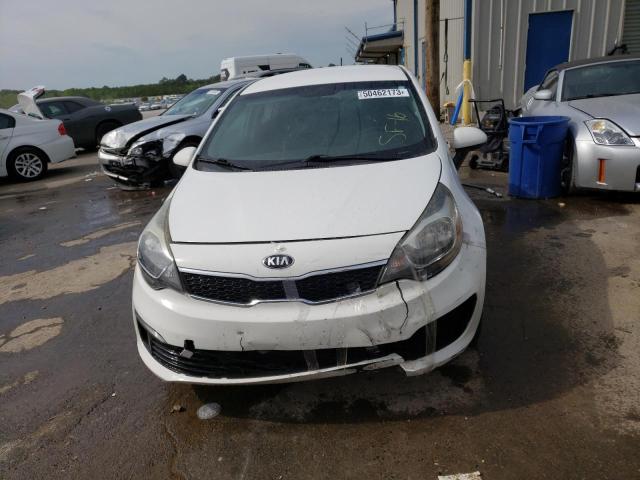 KNADN4A30G6627661 - 2016 KIA RIO EX WHITE photo 5