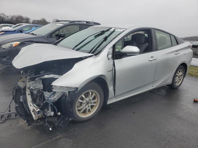 2016 TOYOTA PRIUS, 