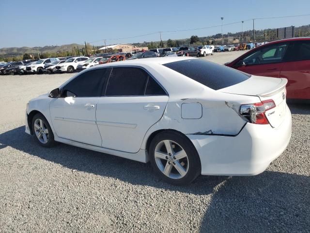 4T1BF1FK6CU183757 - 2012 TOYOTA CAMRY BASE WHITE photo 2