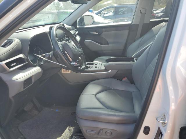 5TDHZRBH3MS543703 - 2021 TOYOTA HIGHLANDER XLE WHITE photo 7