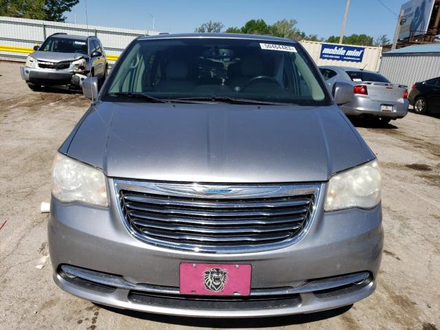 2C4RC1BG2DR547636 - 2013 CHRYSLER TOWN & COU TOURING 银色 照片 5