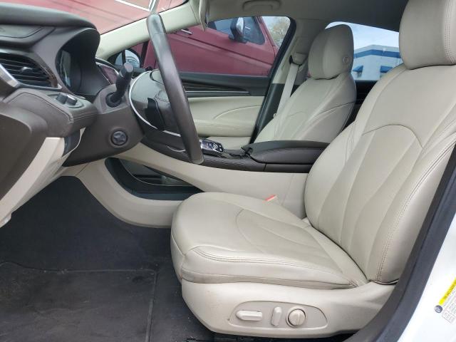 1G4ZW5SS4KU124233 - 2019 BUICK LACROSSE SPORT TOURING WHITE photo 7