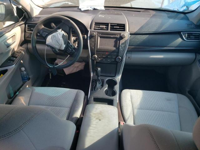 4T1BF1FK6FU011538 - 2015 TOYOTA CAMRY LE ნაცრისფერი ფოტო 8