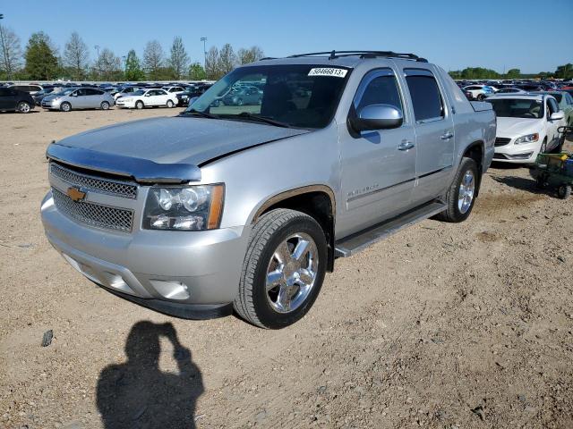 3GNTKGE78DG285156 - 2013 CHEVROLET AVALANCHE LTZ SILVER photo 1