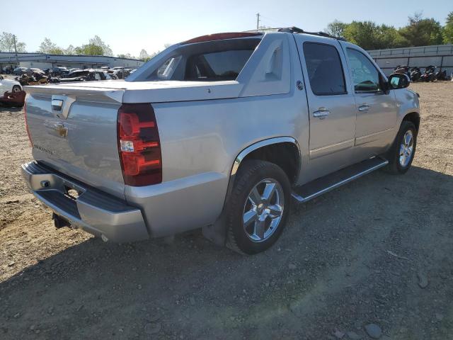 3GNTKGE78DG285156 - 2013 CHEVROLET AVALANCHE LTZ SILVER photo 3