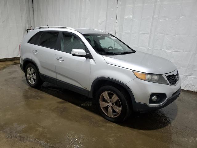 5XYKUCA69CG227011 - 2012 KIA SORENTO EX SILVER photo 4