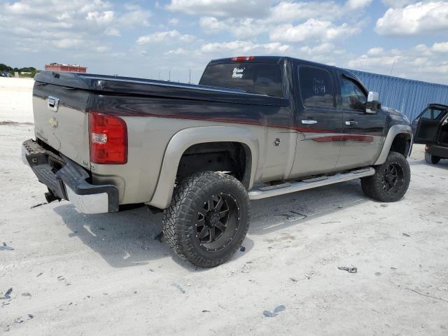 1GCHK23627F518272 - 2007 CHEVROLET SILVERADO K2500 HEAVY DUTY TWO TONE photo 3