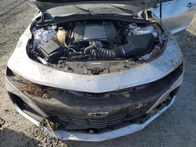 1G1FG1R78K0125772 - 2019 CHEVROLET CAMARO SS SILVER photo 11