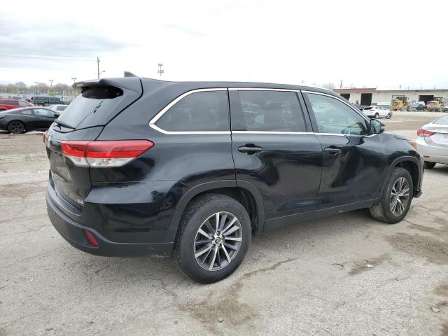 5TDKZRFH3HS189011 - 2017 TOYOTA HIGHLANDER SE BLACK photo 3