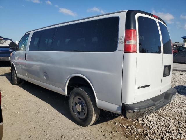 1GAZGPFFXH1243577 - 2017 CHEVROLET EXPRESS G3 LT WHITE photo 2