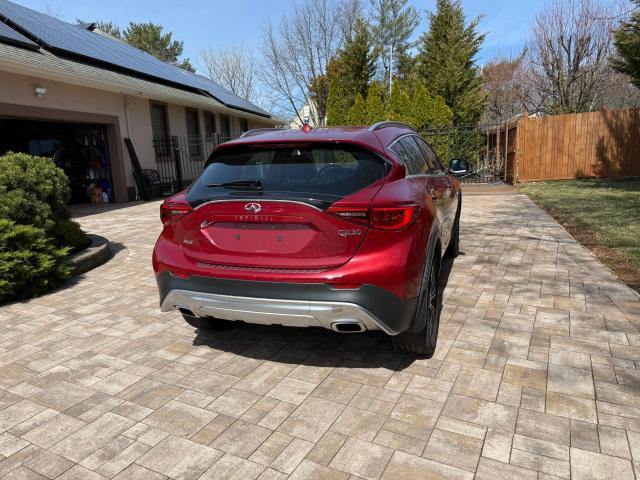 SJKCH5CR7HA031455 - 2017 INFINITI QX30 BASE BURGUNDY photo 4