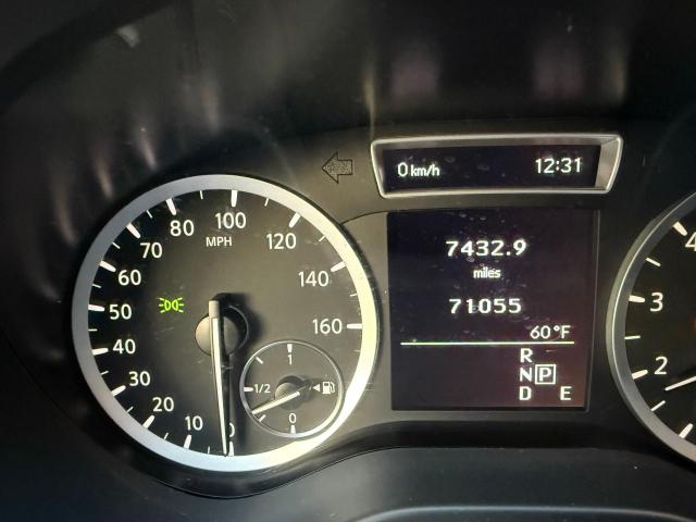 SJKCH5CR7HA031455 - 2017 INFINITI QX30 BASE BURGUNDY photo 8