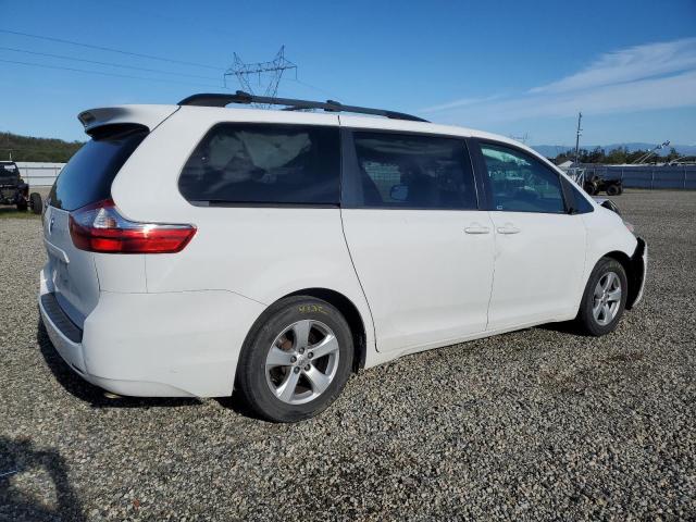 5TDKK3DC7GS703157 - 2016 TOYOTA SIENNA LE WHITE photo 3