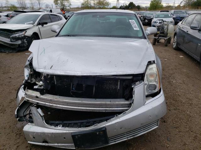 1G6KH5EY1AU118276 - 2010 CADILLAC DTS PREMIUM COLLECTION SILVER photo 5