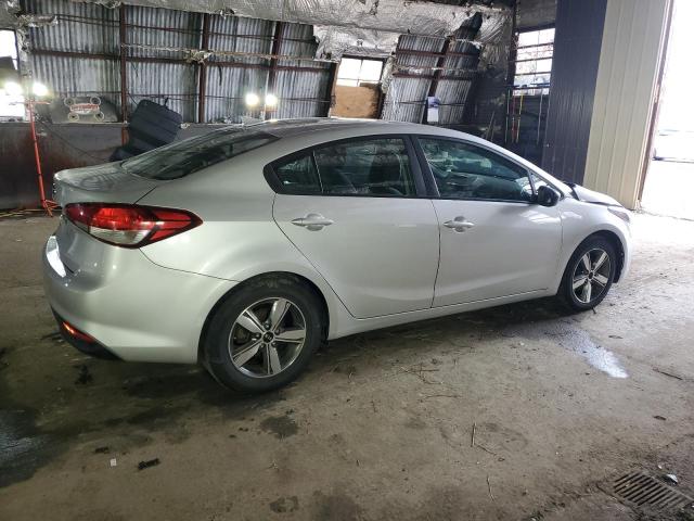 3KPFL4A76JE172496 - 2018 KIA FORTE LX SILVER photo 3