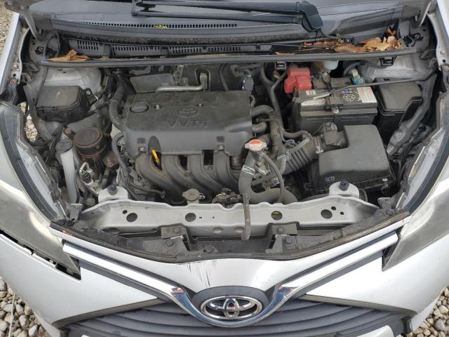 VNKKTUD38GA068022 - 2016 TOYOTA YARIS L SILVER photo 11