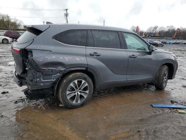 5TDGZRBH8MS550075 - 2021 TOYOTA HIGHLANDER XLE GRAY photo 3