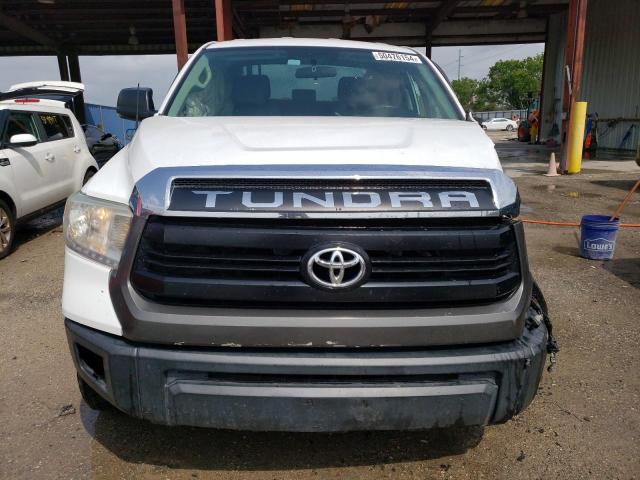 5TFRM5F10EX069083 - 2014 TOYOTA TUNDRA DOUBLE CAB SR/SR5 WHITE photo 5