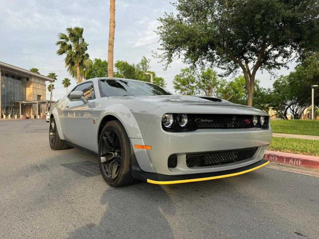 2C3CDZFJ0NH194431 - 2022 DODGE CHALLENGER R/T SCAT PACK GRAY photo 1