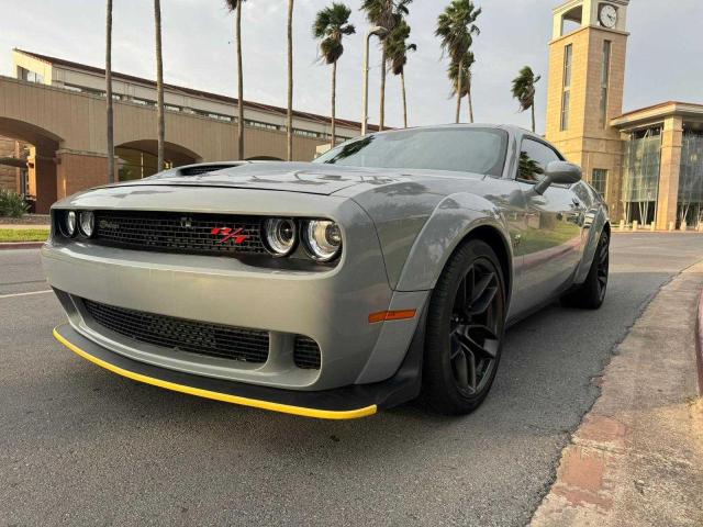 2C3CDZFJ0NH194431 - 2022 DODGE CHALLENGER R/T SCAT PACK GRAY photo 2