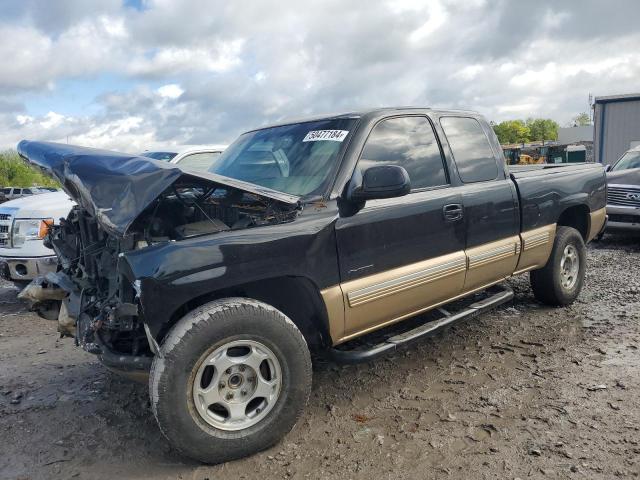 2002 CHEVROLET SILVERADO C1500, 