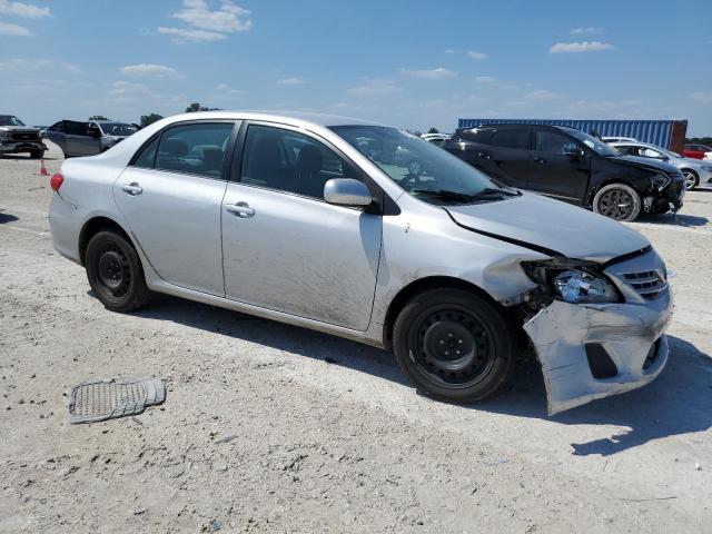 2T1BU4EE5DC107727 - 2013 TOYOTA COROLLA BASE SILVER photo 4