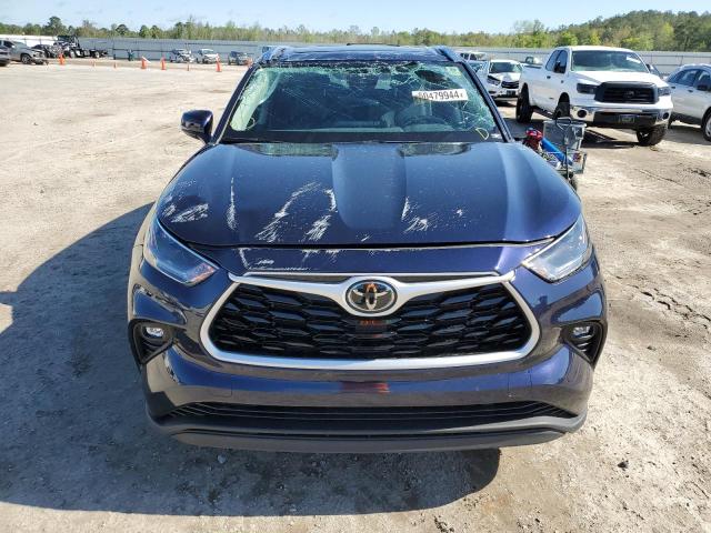 5TDGZRAH8MS536890 - 2021 TOYOTA HIGHLANDER XLE BLUE photo 5