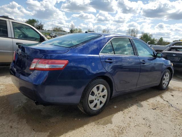 4T1BF3EK1AU555497 - 2010 TOYOTA CAMRY BASE BLUE photo 3