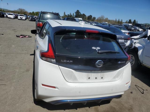 1N4AZ1BP2LC311416 - 2020 NISSAN LEAF S WHITE photo 6