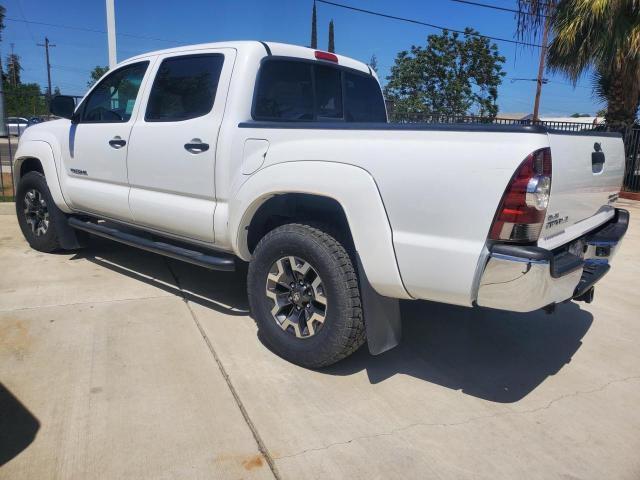 3TMJU4GN2BM118035 - 2011 TOYOTA TACOMA DOUBLE CAB PRERUNNER WHITE photo 3