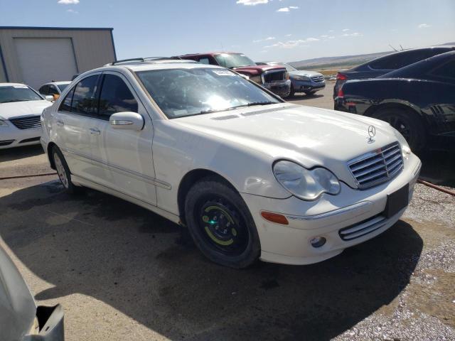 WDBRF92J56F800748 - 2006 MERCEDES-BENZ C 280 4MATIC WHITE photo 4