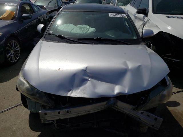 JTKJF5C71B3011656 - 2011 TOYOTA SCION TC 银色 照片 5