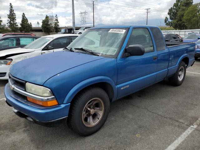 1GCCS19W028138257 - 2002 CHEVROLET S10 S10 BLUE photo 1