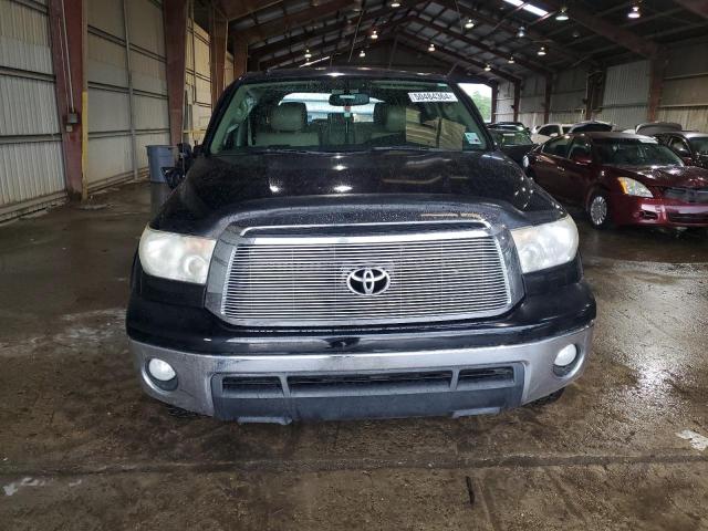 5TFEM5F17BX034583 - 2011 TOYOTA TUNDRA CREWMAX SR5 BLACK photo 5