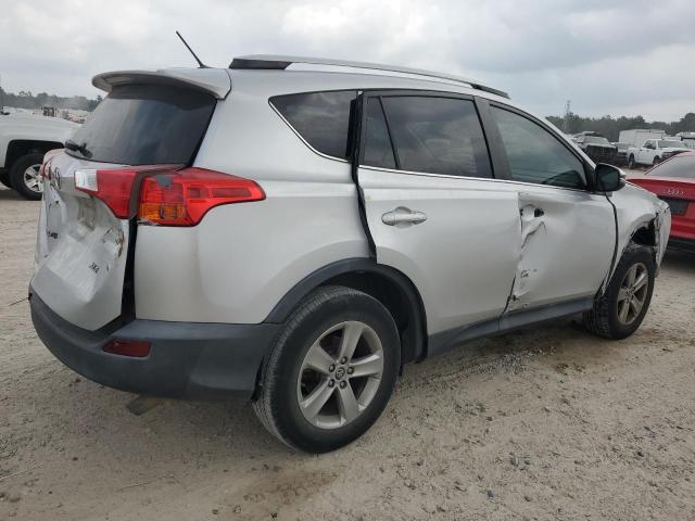 2T3WFREV8FW145132 - 2015 TOYOTA RAV4 XLE SILVER photo 3