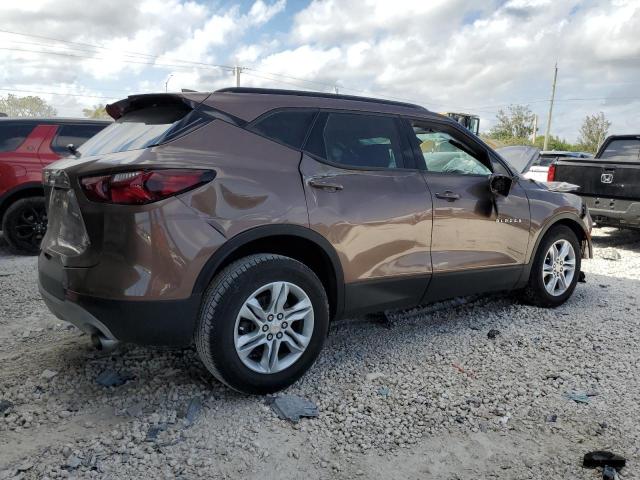 3GNKBBRA5KS599846 - 2019 CHEVROLET BLAZER 1LT BROWN photo 4