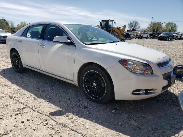 1G1ZE5E77AF134426 - 2010 CHEVROLET MALIBU LTZ თეთრი ფოტო 4