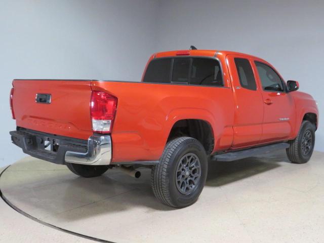 5TFRX5GN2GX071333 - 2016 TOYOTA TACOMA ACCESS CAB ORANGE photo 3