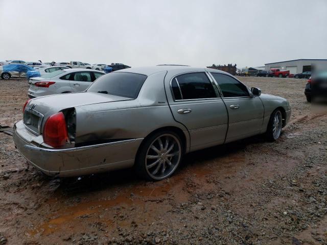 1LNHM81WX4Y622066 - 2004 LINCOLN TOWN CAR EXECUTIVE SILVER photo 3