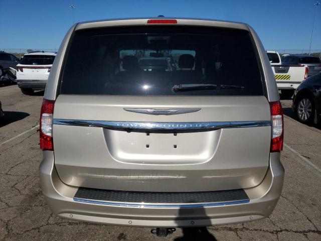 2C4RC1CG8FR520829 - 2015 CHRYSLER TOWN & COU TOURING L BEIGE photo 6