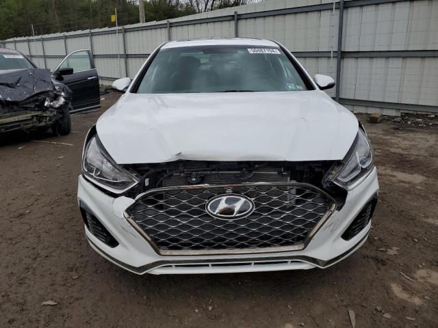 5NPE34AF0KH811018 - 2019 HYUNDAI SONATA LIMITED WHITE photo 5