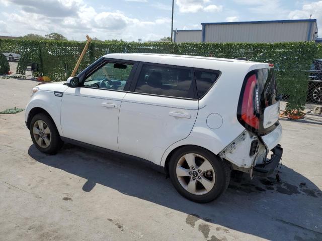 KNDJN2A28K7022758 - 2019 KIA SOUL WHITE photo 2