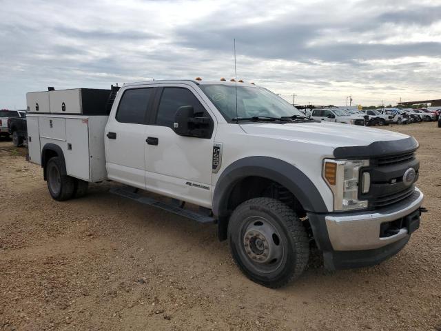 1FD0W4HT1KED01866 - 2019 FORD F450 SUPER DUTY WHITE photo 4