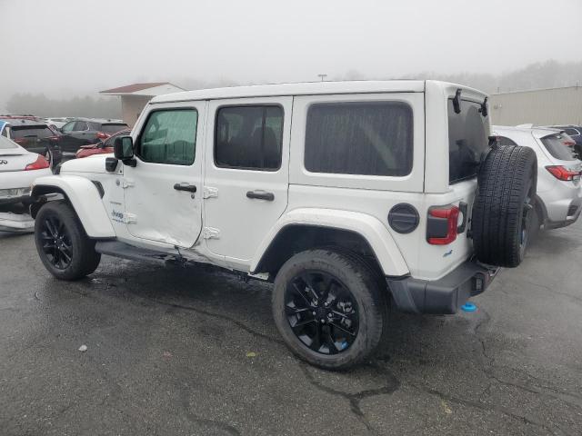 1C4JJXP68NW276046 - 2022 JEEP WRANGLER U SAHARA 4XE WHITE photo 2