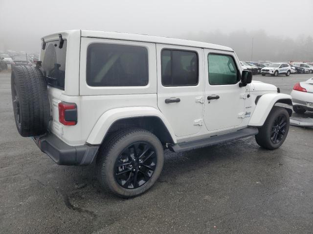 1C4JJXP68NW276046 - 2022 JEEP WRANGLER U SAHARA 4XE WHITE photo 3