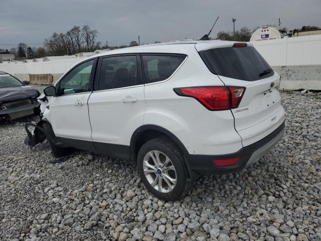 1FMCU9GD0KUA14132 - 2019 FORD ESCAPE SE WHITE photo 2