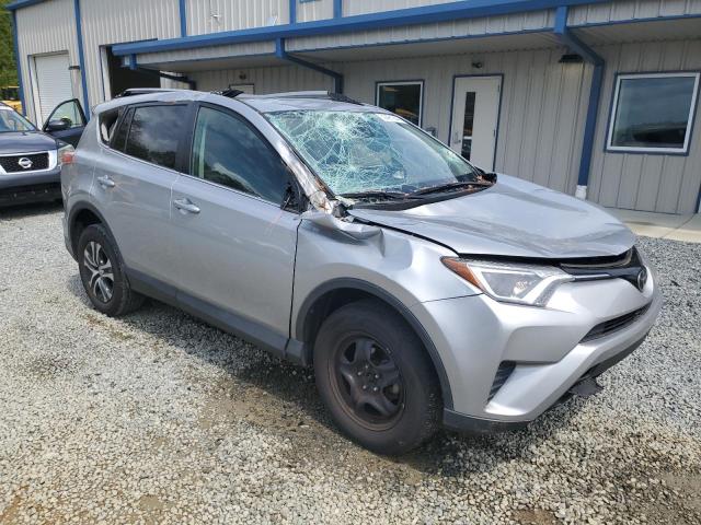 2T3ZFREV5JW450559 - 2018 TOYOTA RAV4 LE SILVER photo 4