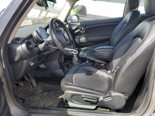 WMWXP5C59J2D71856 - 2018 MINI COOPER GRAY photo 7